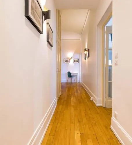 Le Magnifique Apartment *